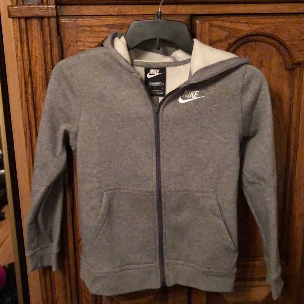 Boys zip up